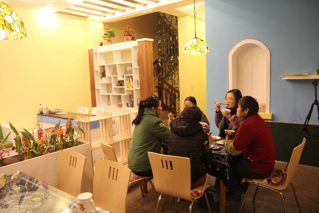 Tiffany Hostel Yangshuo Exterior foto